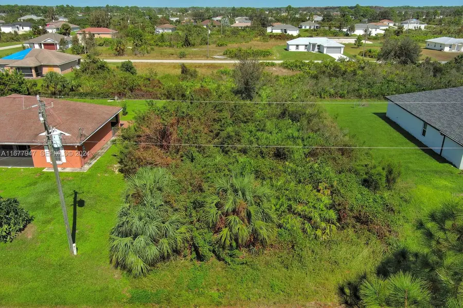 2912 61st W Street, Lehigh Acres, FL 33971 - #3