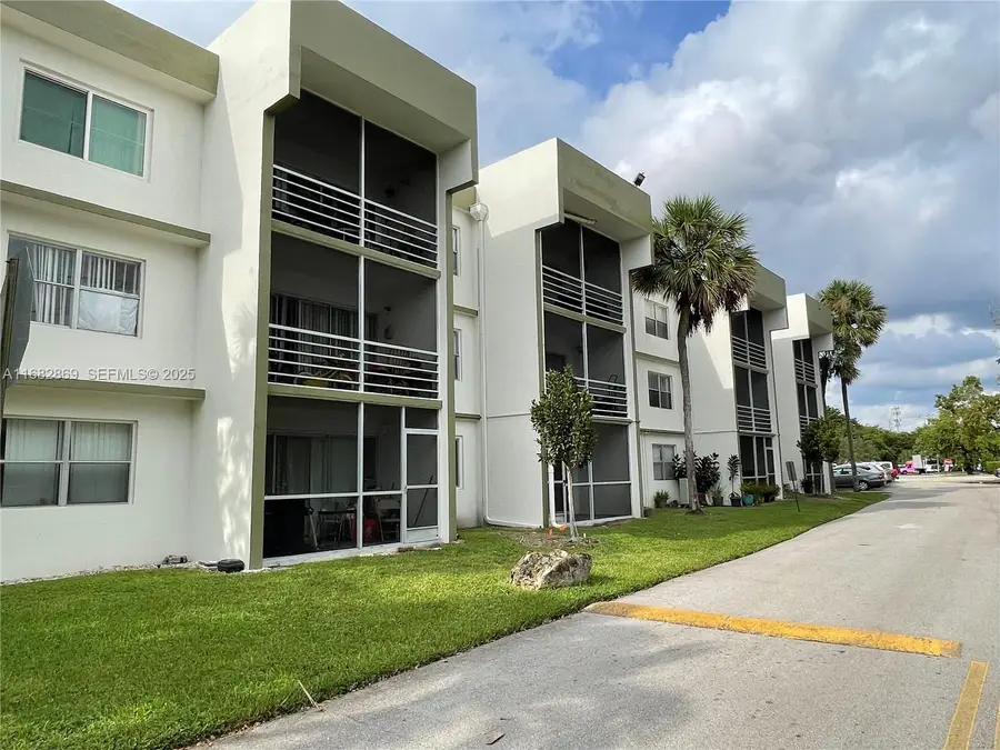 4255 N University Drive #201, Sunrise, FL 33351 - #3