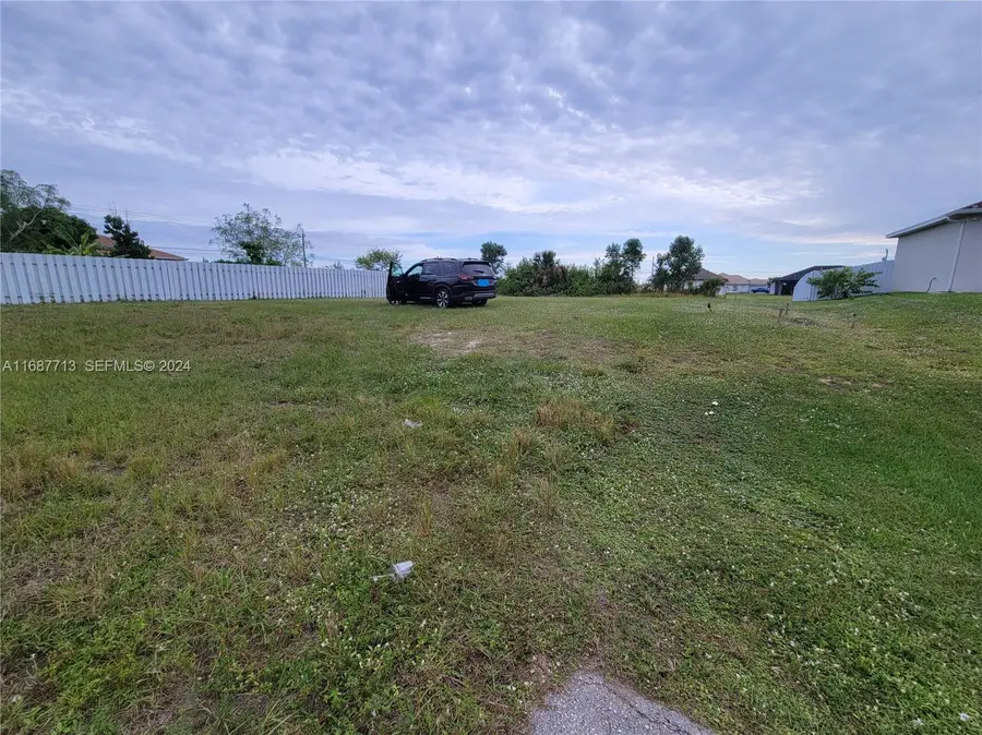 722 NE 12th Street, Cape Coral, FL 33909 - #2
