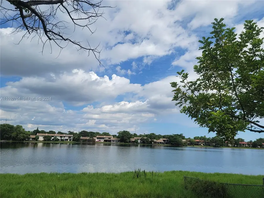 671 NE 195 Street #122E, Miami, FL 33179 - #2