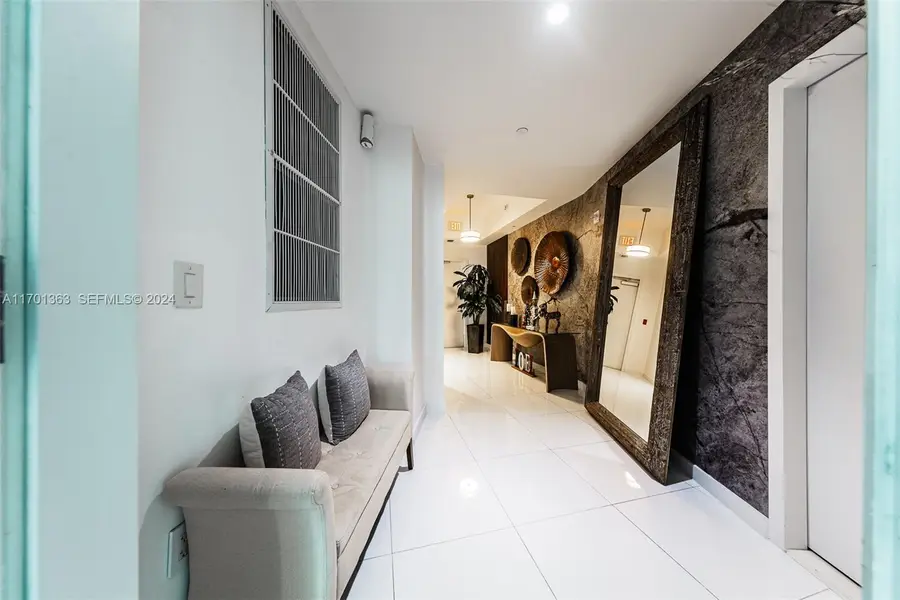 851 NE 1st Avenue #2111, Miami, FL 33132 - #3