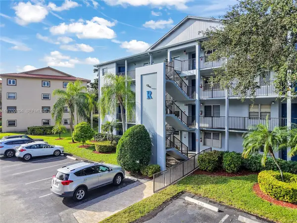 900 SW 125th Way #304R, Pembroke Pines, FL 33027