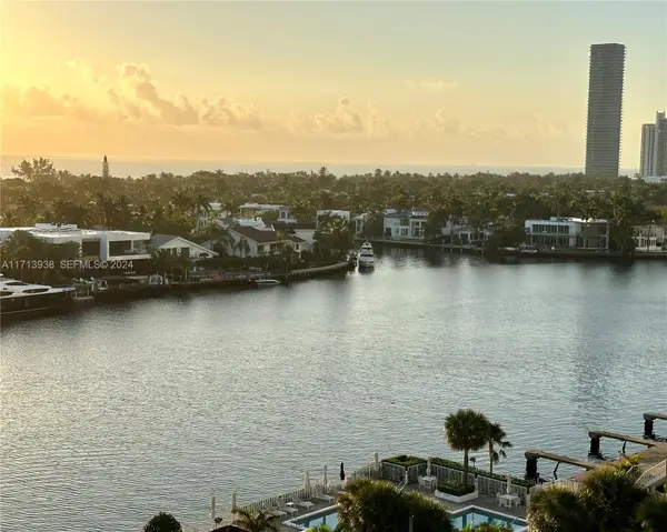 20515 E Country Club Drive #1048, Aventura, FL 33180
