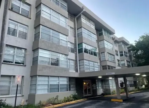 6700 Cypress Road #512, Plantation, FL 33317