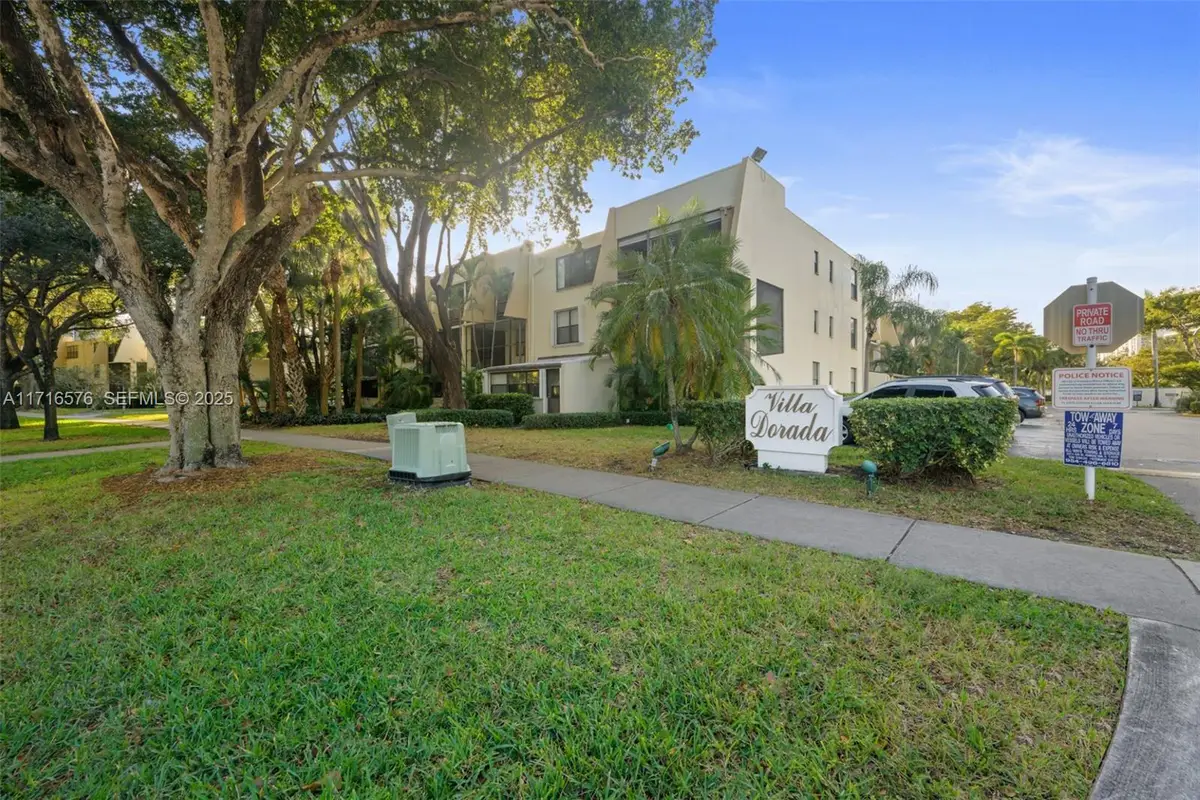 20401 NE 30th Avenue #3208, Aventura, FL 33180 - #1