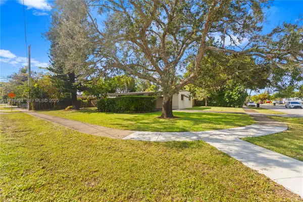 3302 SW 15th Court, Fort Lauderdale, FL 33312