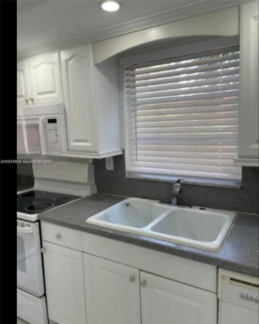 1020 94th Street #203, Bay Harbor Islands, FL 33154 - #3