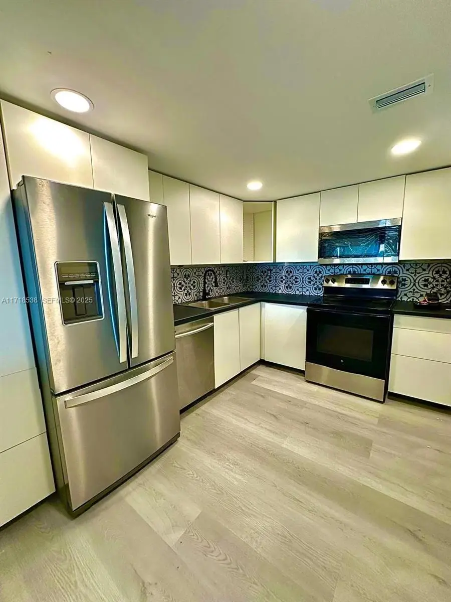 20840 San Simeon Way #305, Miami, FL 33179 - #3