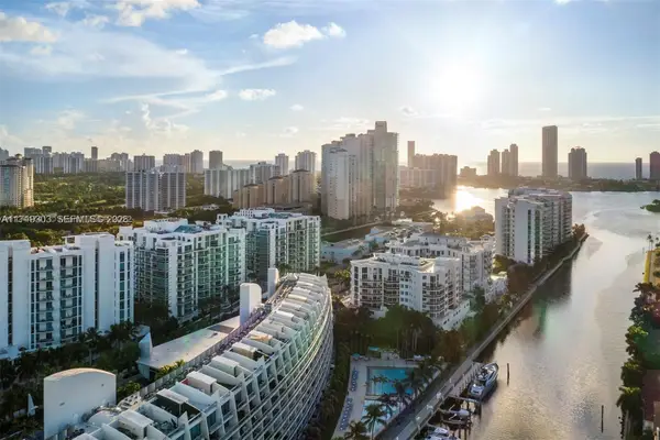 2950 NE 188th Street #406, Aventura, FL 33180