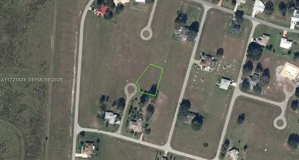 817 Trident Court, Sebring, FL 33876