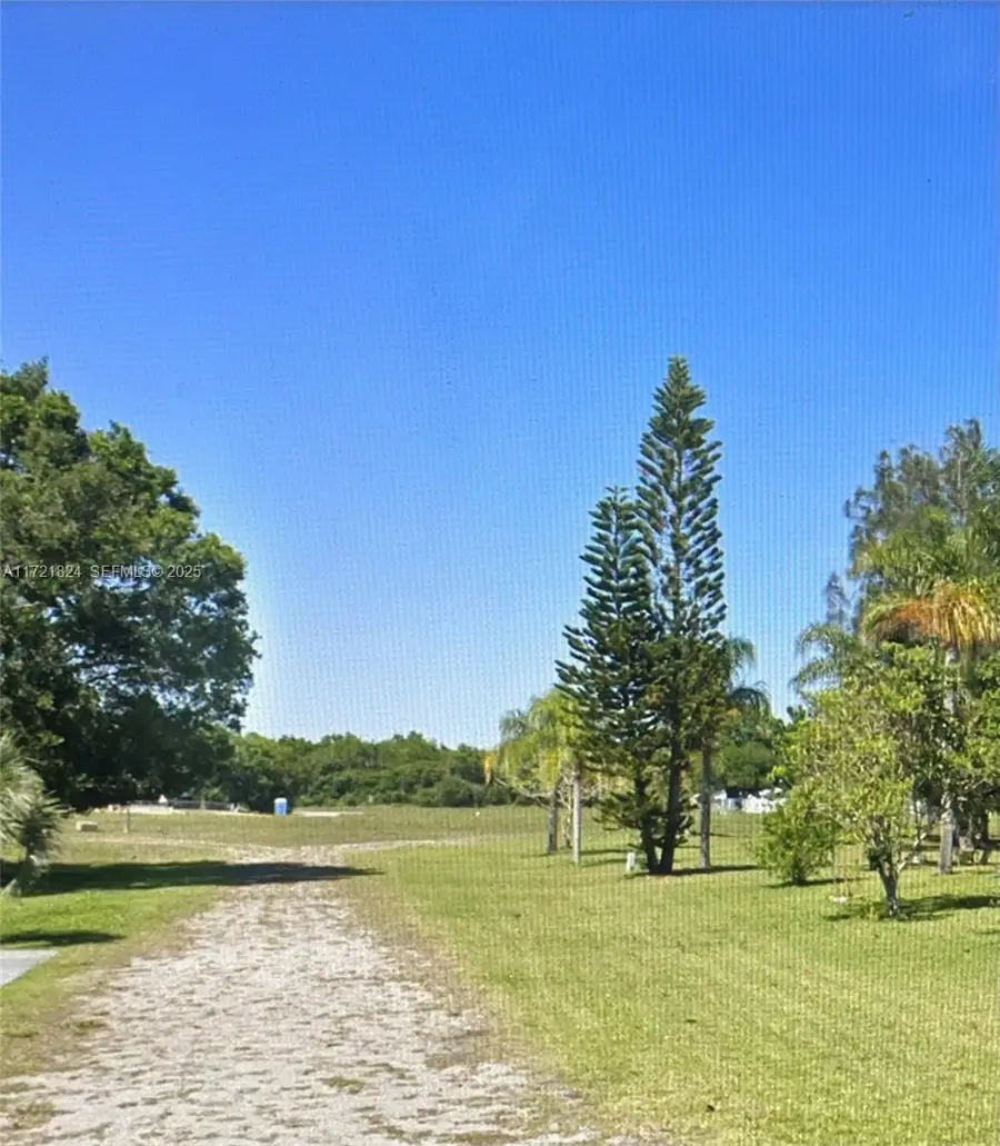 817 Trident Court, Sebring, FL 33876 - #3