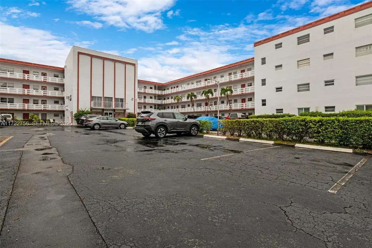 4000 NW 44th Avenue #205, Lauderdale Lakes, FL 33319 - #1