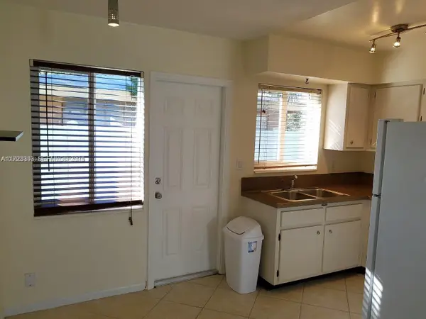 1231 NE 23rd Avenue, Pompano Beach, FL 33062