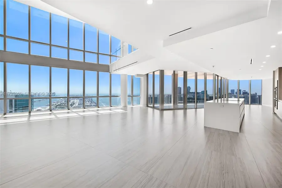 851 NE 1st Avenue #PH 5411, Miami, FL 33132 - #3