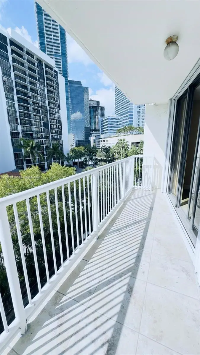Address Withheld By Seller, Miami, FL 33131 - #2