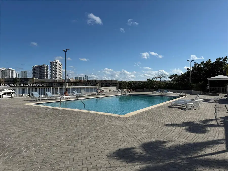 18031 Biscayne Boulevard #PH03, Aventura, FL 33160 - #2