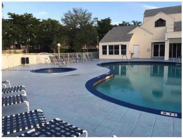 3441 NW 44th Street #106, Oakland Park, FL 33309