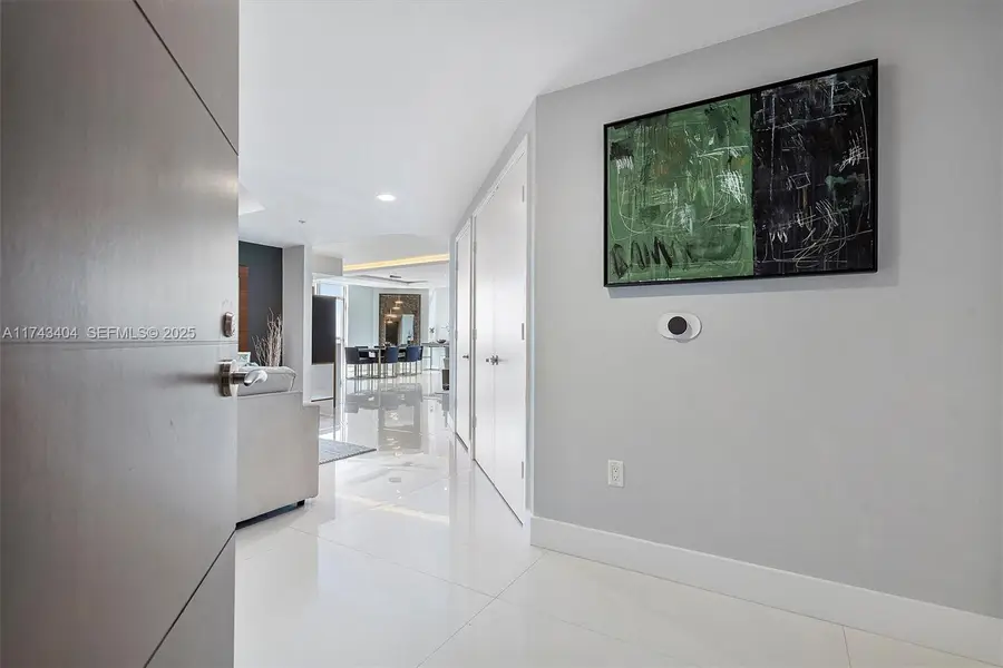 17301 Biscayne Boulevard #2302, North Miami Beach, FL 33160 - #2