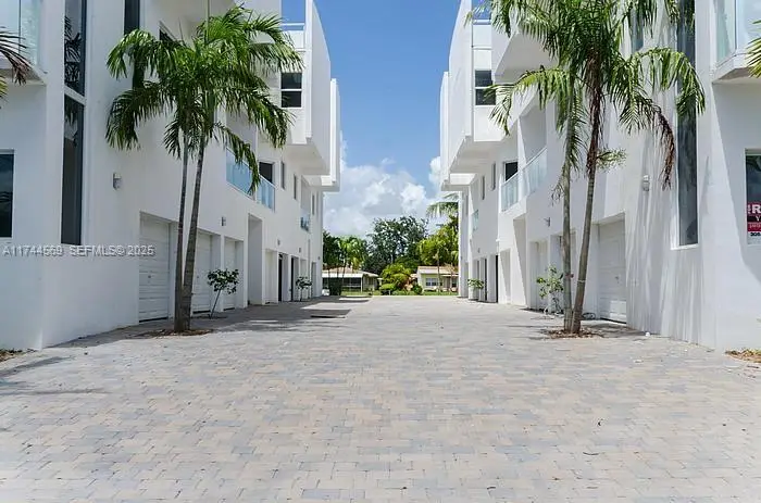 1985 Calais #3, Miami Beach, FL 33141 - #2