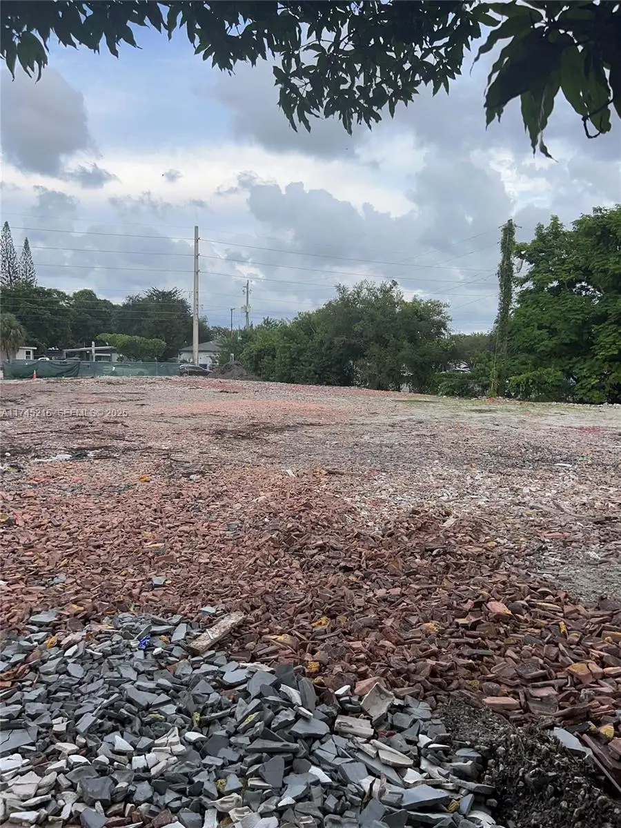 147 NW 31st Avenue, Lauderhill, FL 33311 - #2