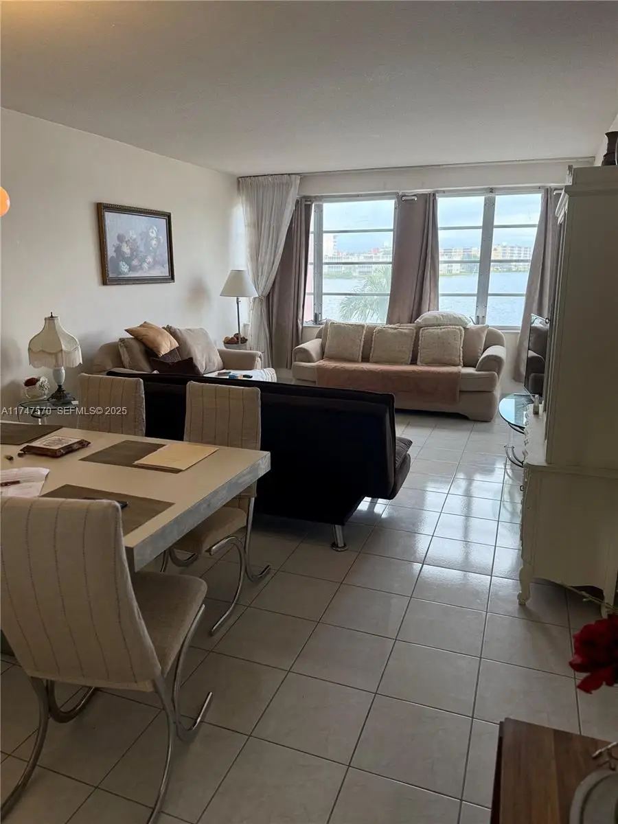 18555 NE 14th Avenue #618, Miami, FL 33179 - #1