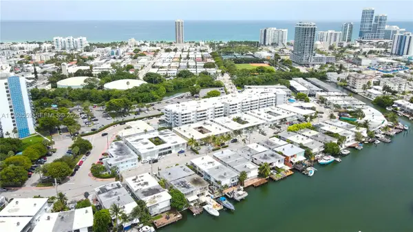 7300 Wayne Avenue #317, Miami Beach, FL 33141