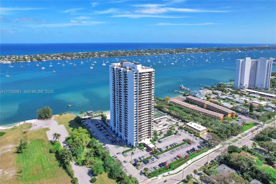 5600 N Flagler Drive #304, West Palm Beach, FL 33407 - #3