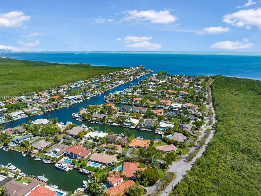 1117 Bella Vista Avenue, Coral Gables, FL 33156 - #2
