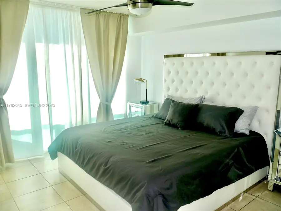 31 SE 5th Street #2611, Miami, FL 33131 - #2