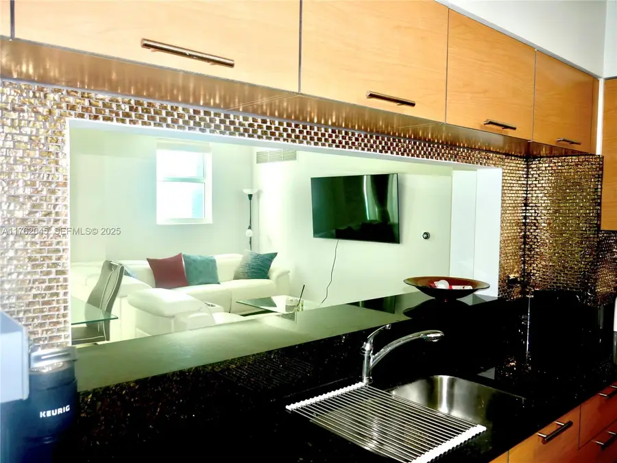 31 SE 5th Street #2611, Miami, FL 33131 - #3