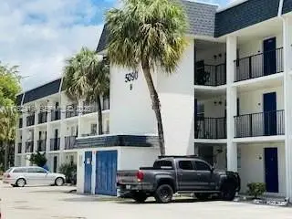 5100 SW 64th Avenue #101, Davie, FL 33314