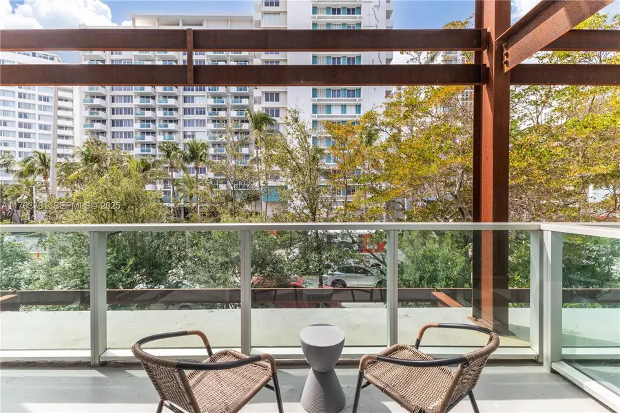 1215 W Ave 203 #203, Miami Beach, FL 33139 - #2