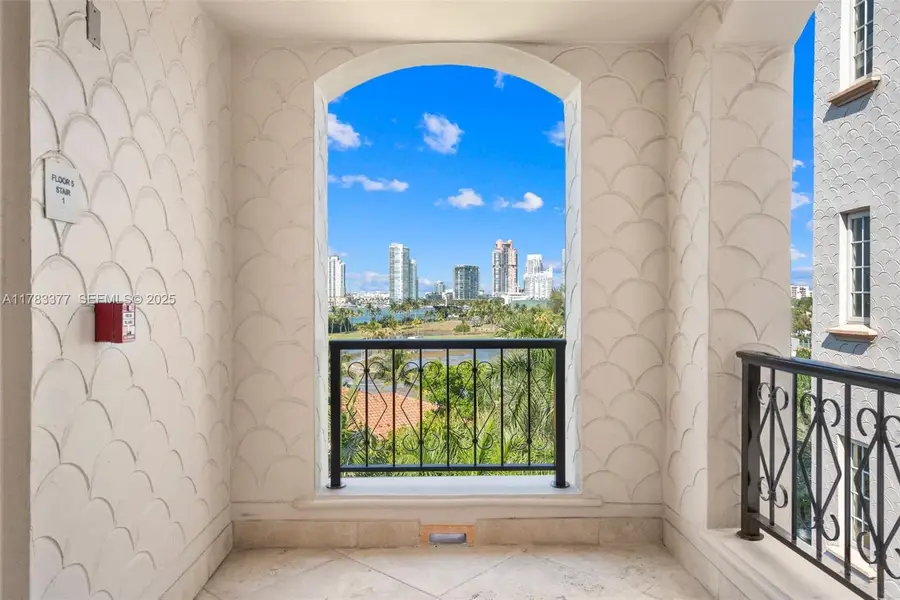 Address Withheld By Seller, Miami Beach, FL 33109 - #2