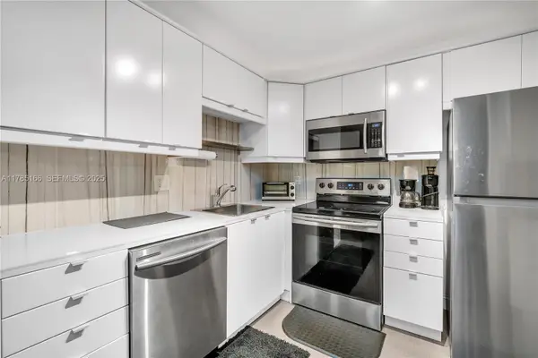 257 S Cypress Road #416, Pompano Beach, FL 33060