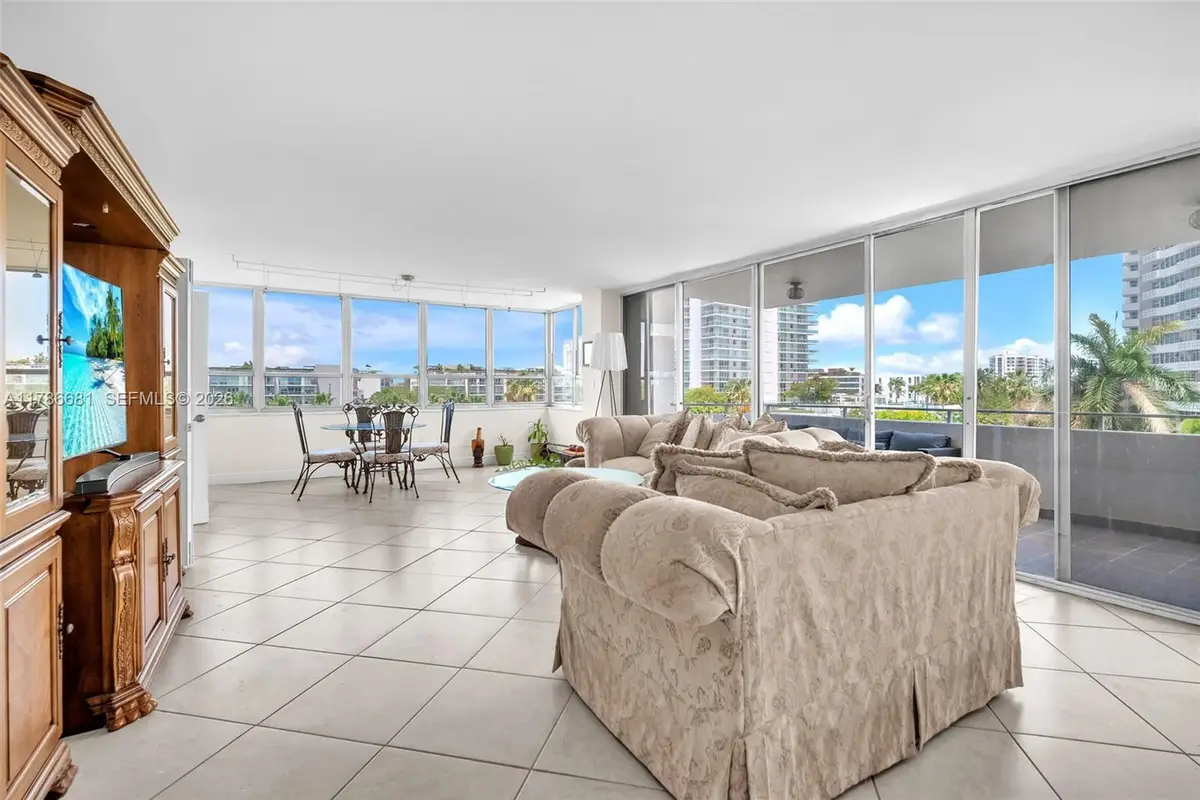 11 Island Avenue #512, Miami Beach, FL 33139 - #1