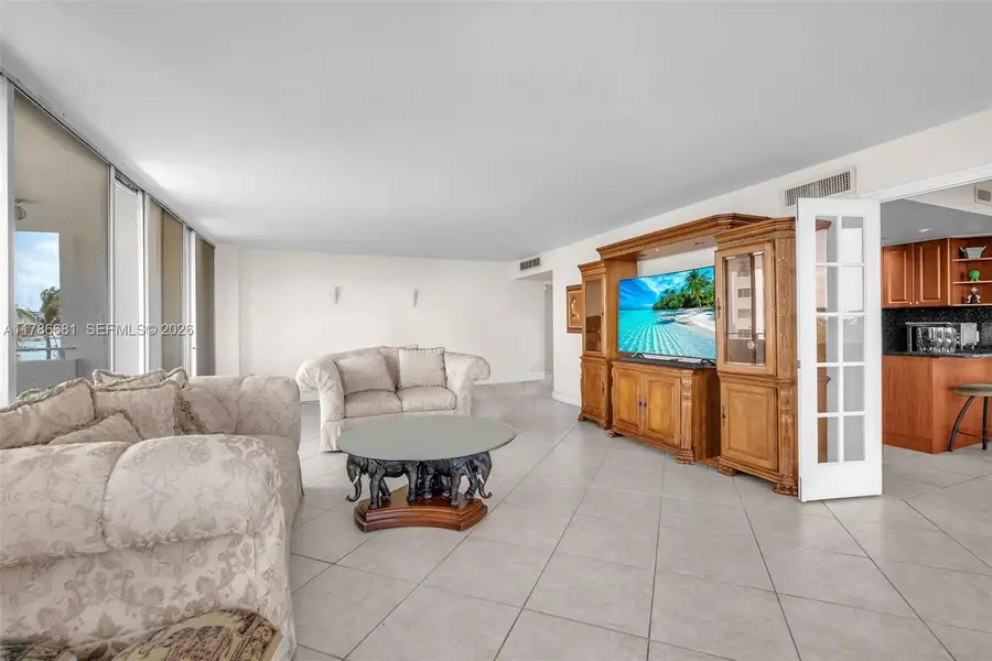 11 Island Avenue #512, Miami Beach, FL 33139 - #2