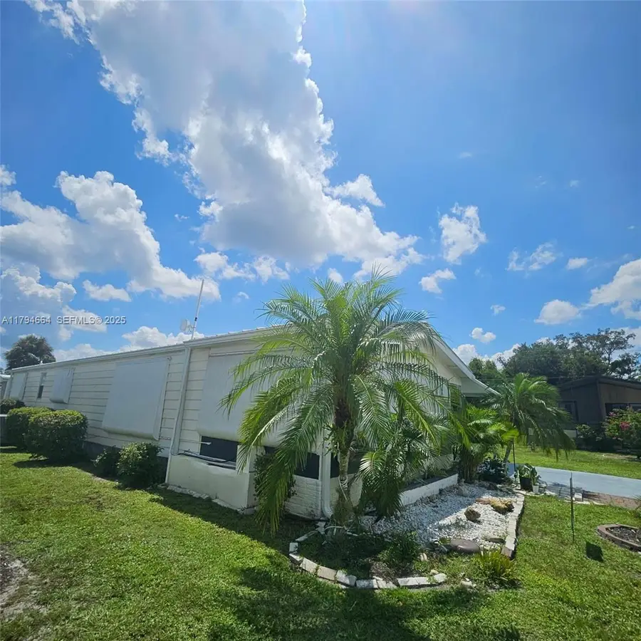 315 Shrub Lane S. North Myers Fort, Fort Myers, FL 33917 - #2