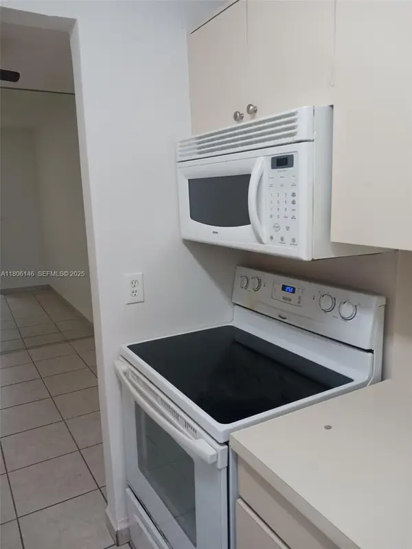 2700 NE 135th Street #30, North Miami, FL 33181
