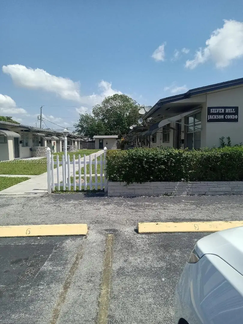 2901 Jackson Street #3, Hollywood, FL 33020 - #1