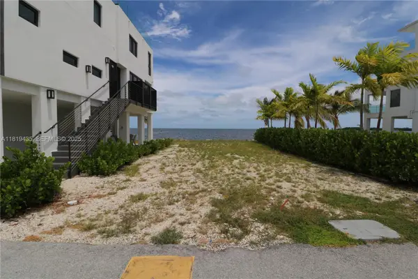 94825 Overseas Highway, Key Largo, FL 33037