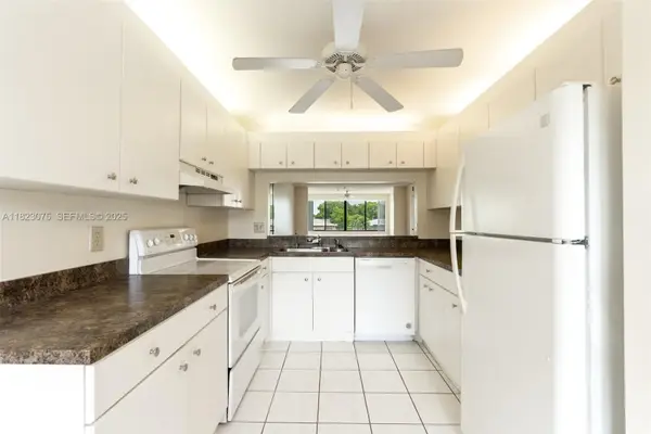 9455 N Belfort Circle #211, Tamarac, FL 33321