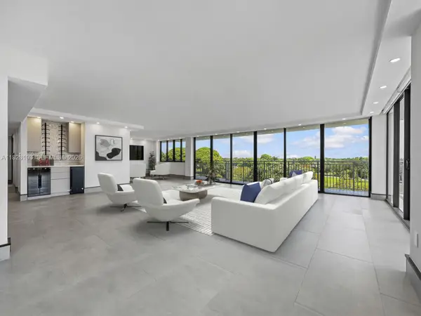 700 Coral Way #5, Coral Gables, FL 33134