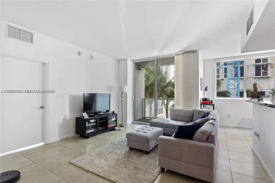 253 NE 2nd Street #1108, Miami, FL 33132 - #2