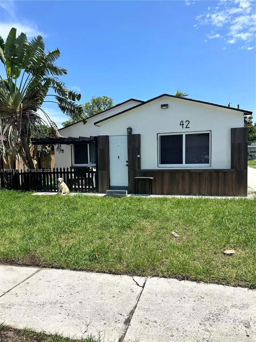 42 SE 10th Terrace, Dania Beach, FL 33004 - #1