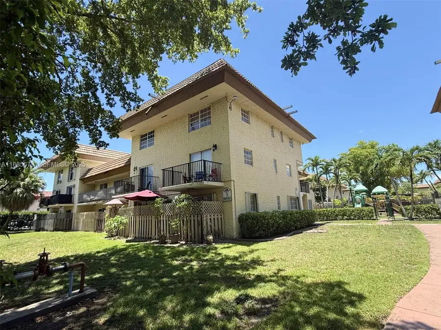 8650 SW 109th Avenue #3-112, Miami, FL 33173 - #3