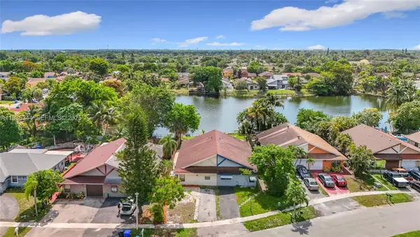1309 SW 75th Avenue, North Lauderdale, FL 33068