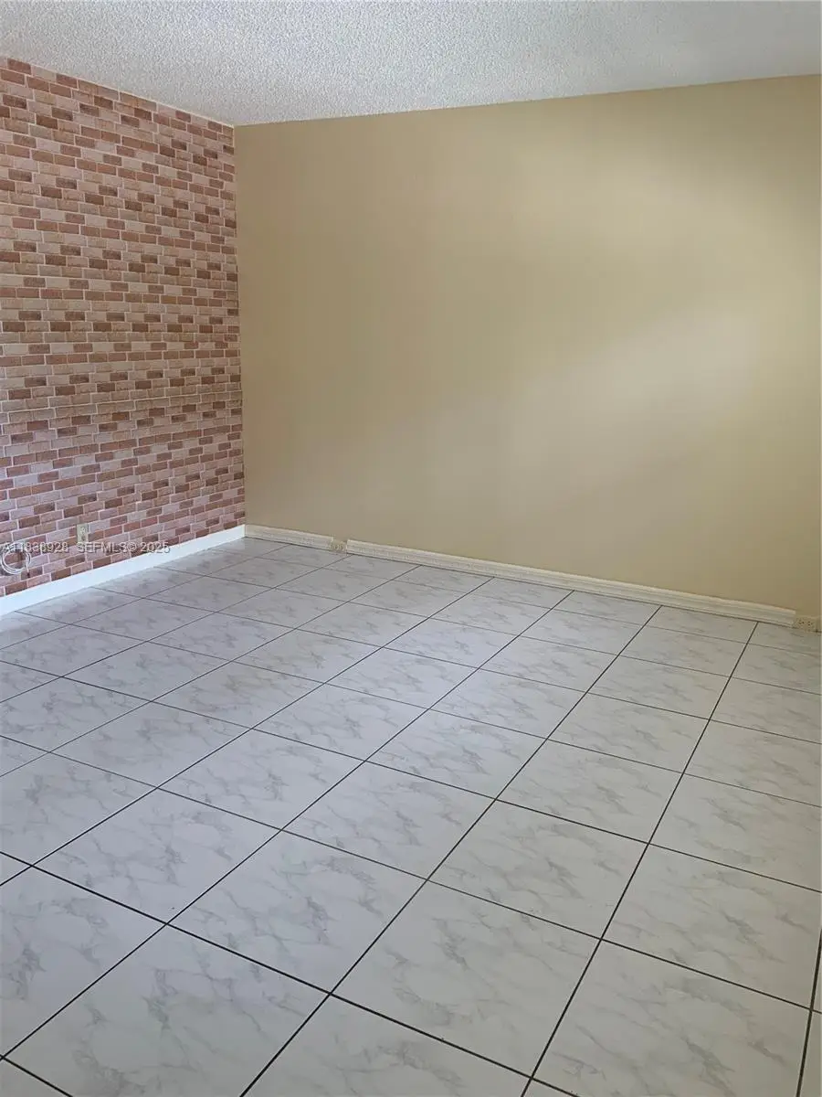 2405 Antigua Circle #H1, Coconut Creek, FL 33066 - #2