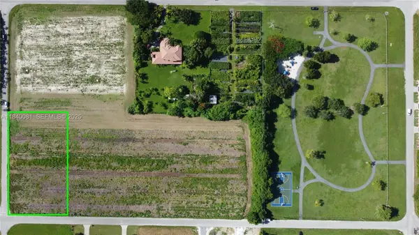 240 SW St 213 Place, Homestead, FL 33031