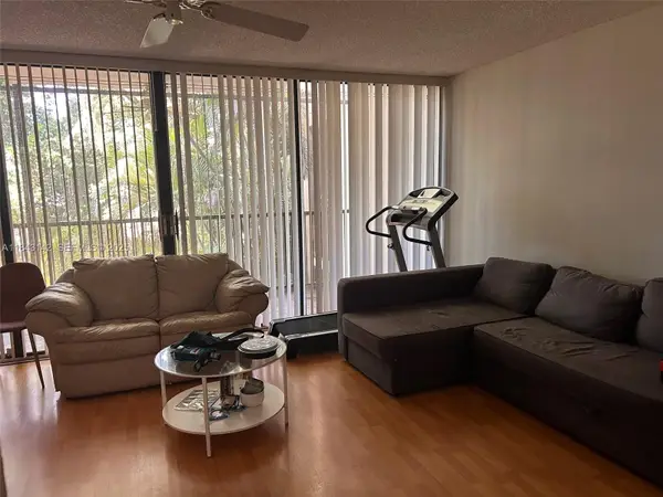 2811 SW 87th Terrace #1210, Davie, FL 33328