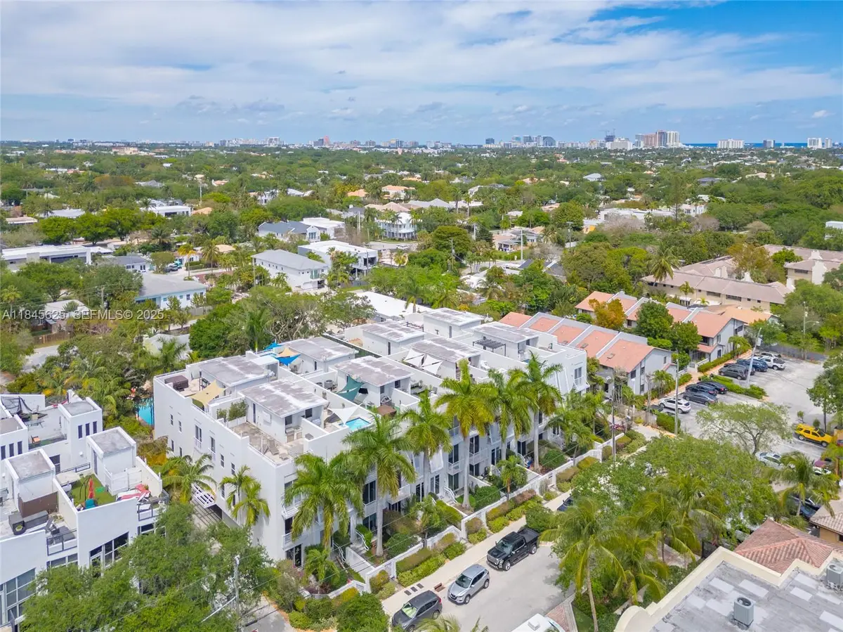 811 SE 12th Court, Fort Lauderdale, FL 33316 - #1